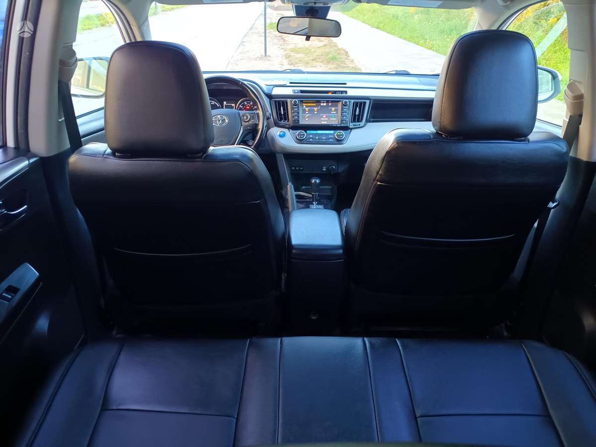 Toyota RAV4 - 12