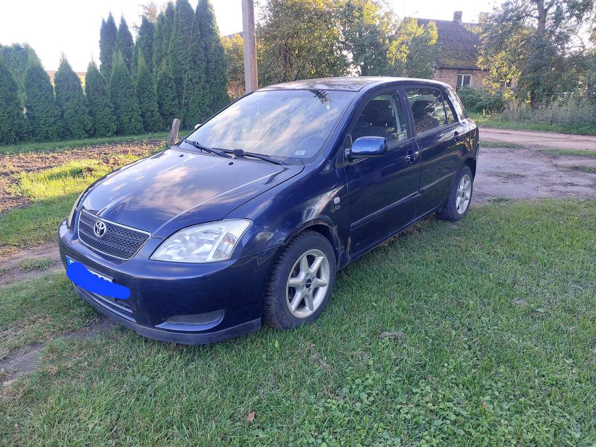 Toyota Corolla - 2