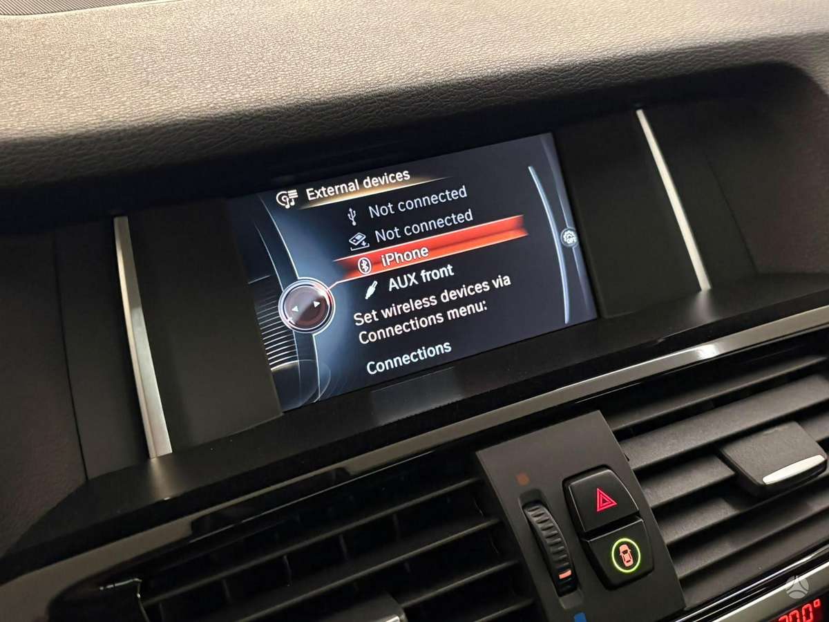 BMW X3, 2.0 l., off-road / crossover