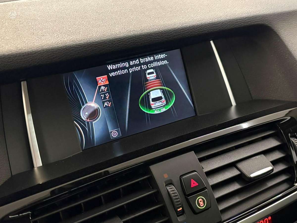 BMW X3, 2.0 l., off-road / crossover