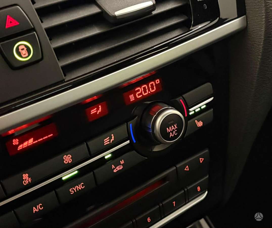 BMW X3, 2.0 l., off-road / crossover