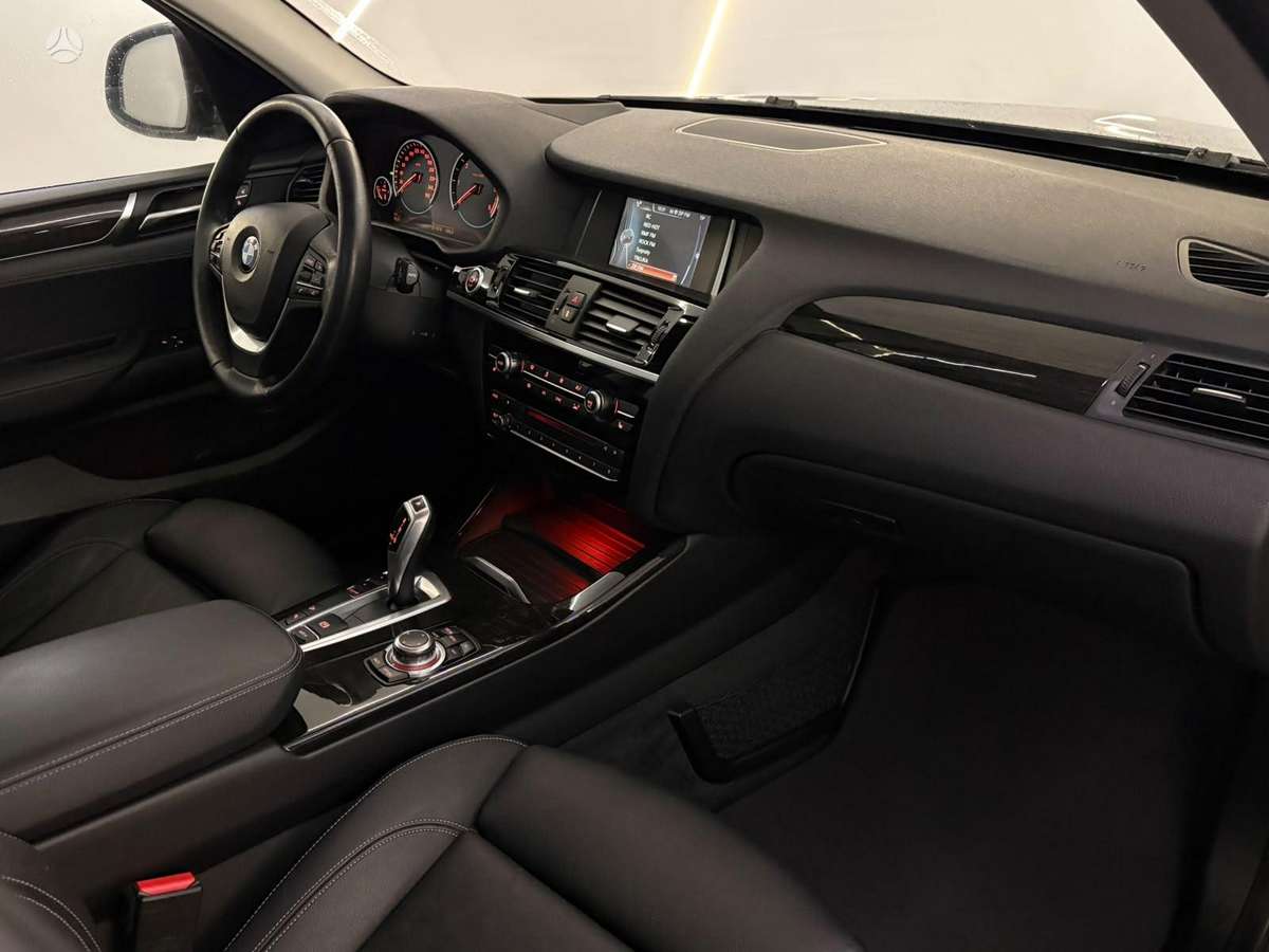 BMW X3, 2.0 l., off-road / crossover