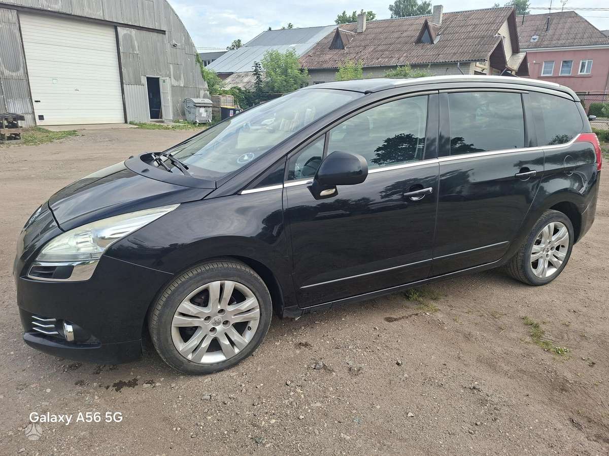 Peugeot 5008, Минивэн