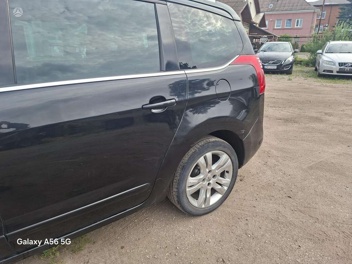 Peugeot 5008, Минивэн