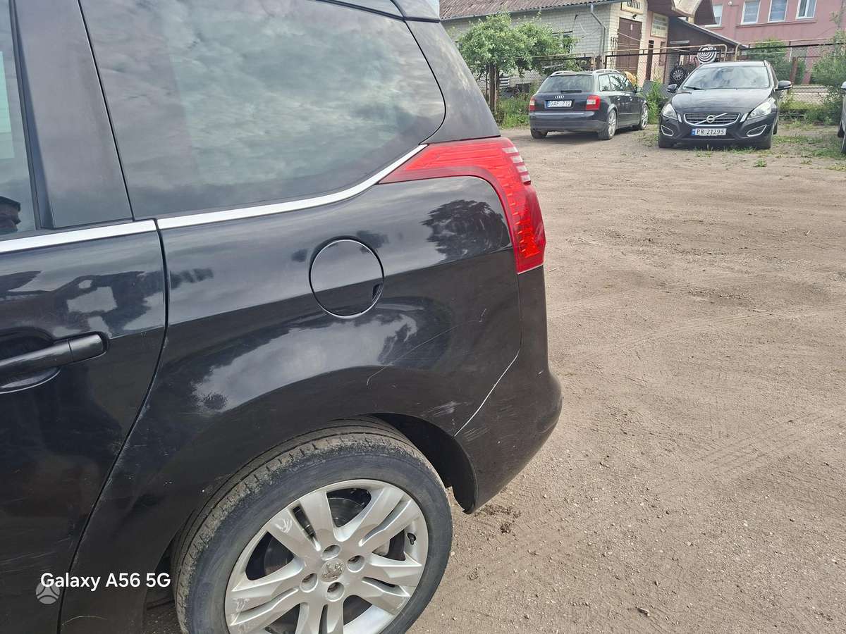 Peugeot 5008, Минивэн