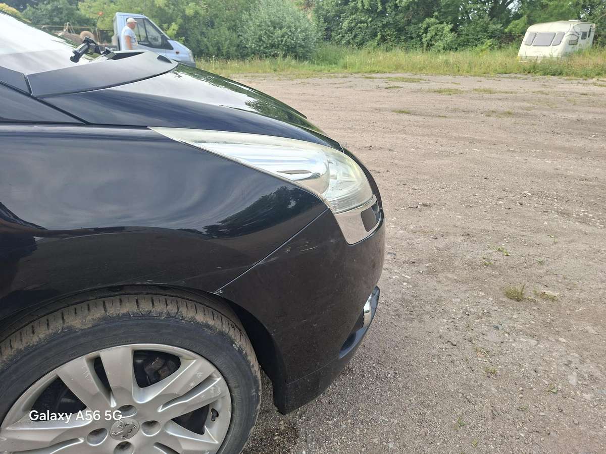 Peugeot 5008, Минивэн