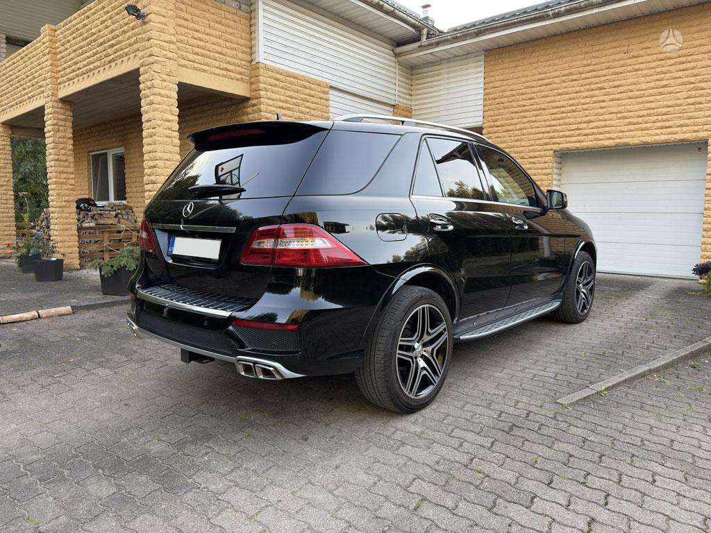 Mercedes-Benz ML350 - 5