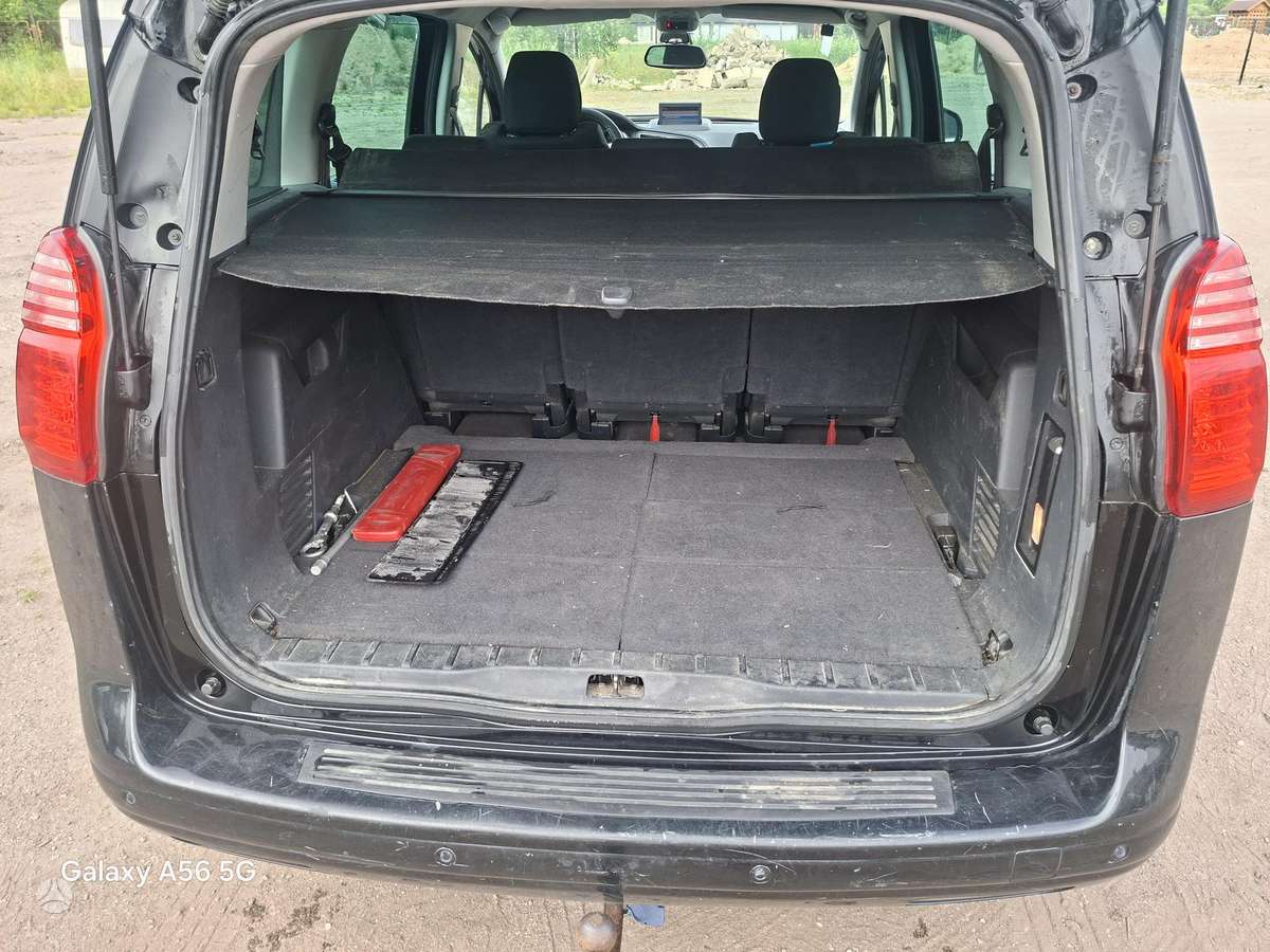 Peugeot 5008, Минивэн
