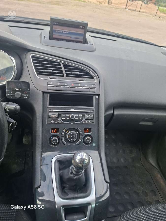 Peugeot 5008, Минивэн