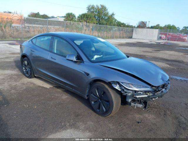 Tesla Model 3 - 1