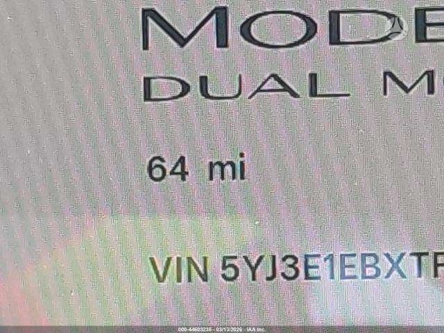 Tesla Model 3 - 12