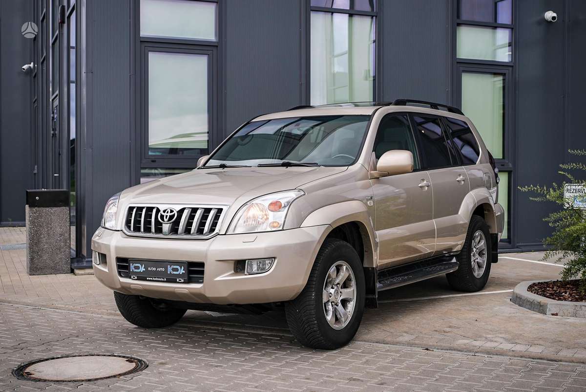Toyota Land Cruiser - 3