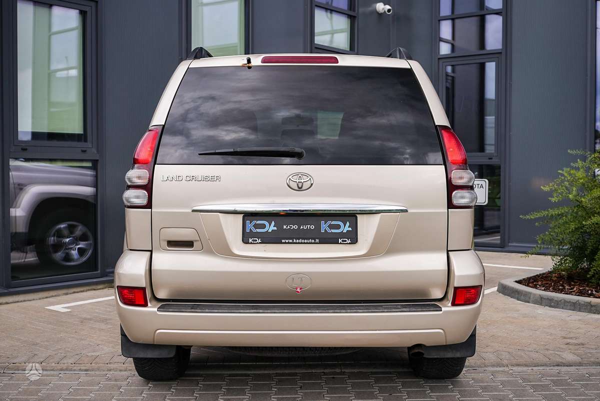 Toyota Land Cruiser - 5