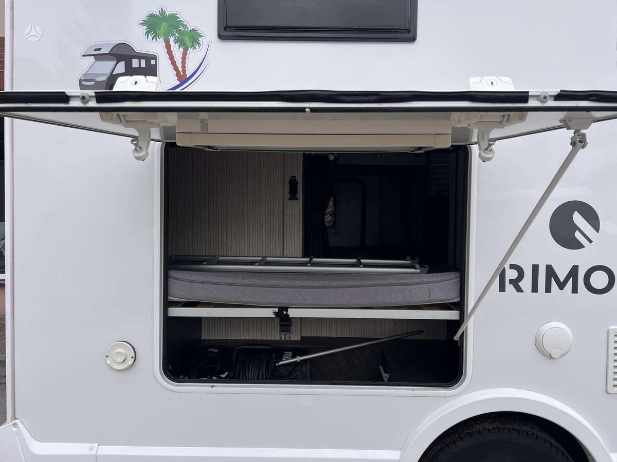 Rimor SARUS 50, campers