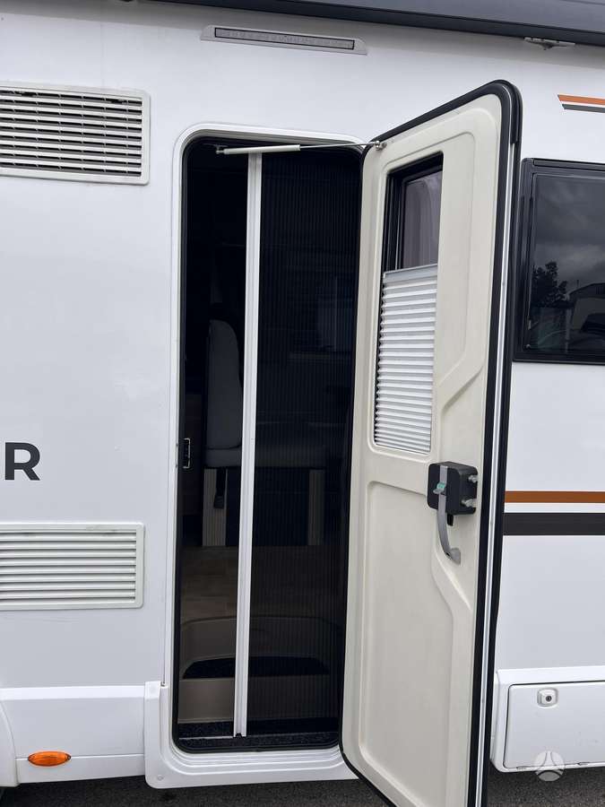 Rimor SARUS 50, campers