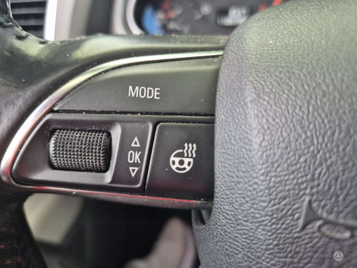 Audi Q7, 4.2 l., off-road / crossover