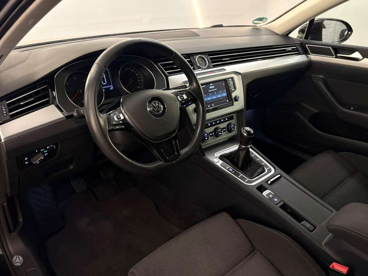 Volkswagen Passat, 2.0 l., Универсал