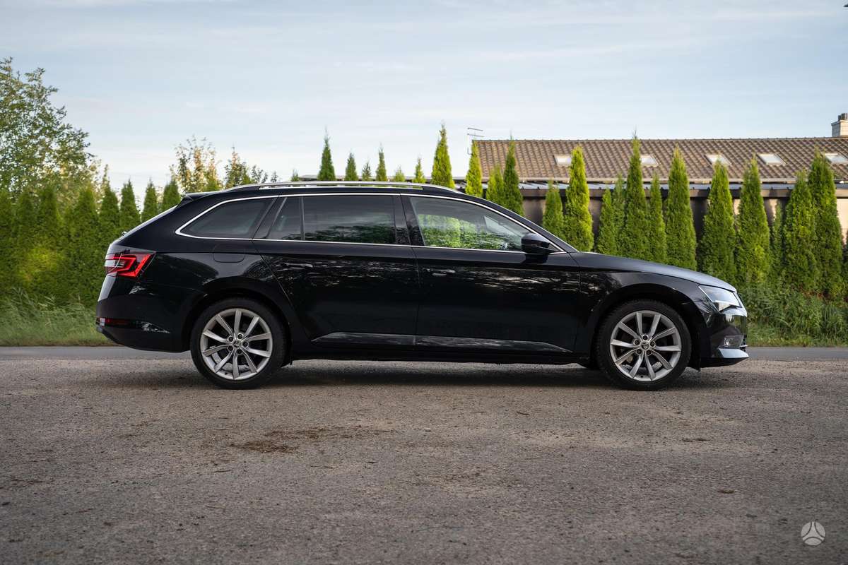 Skoda Superb, 2.0 l., wagon