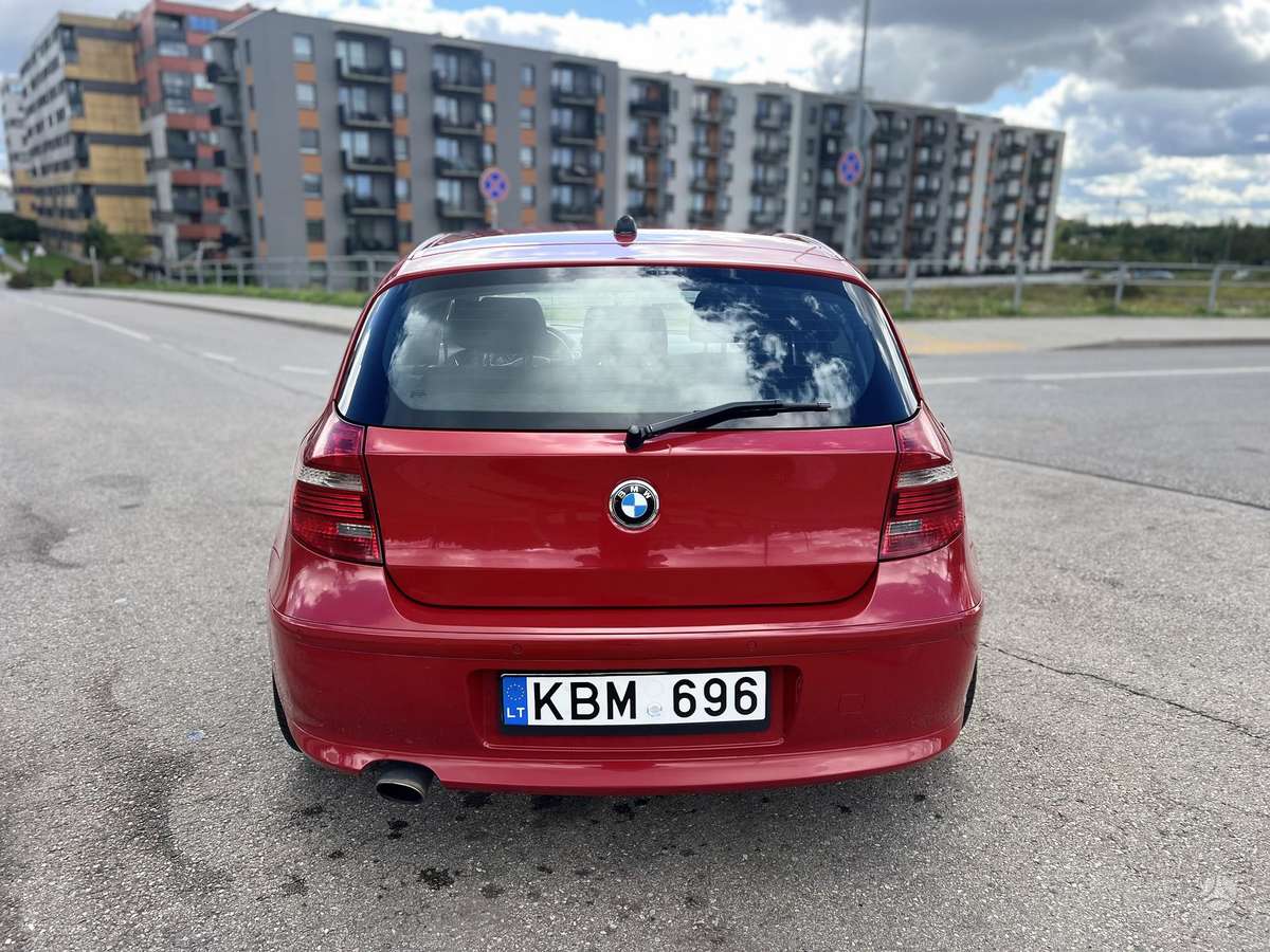 BMW 120, 2.0 l., hatchback