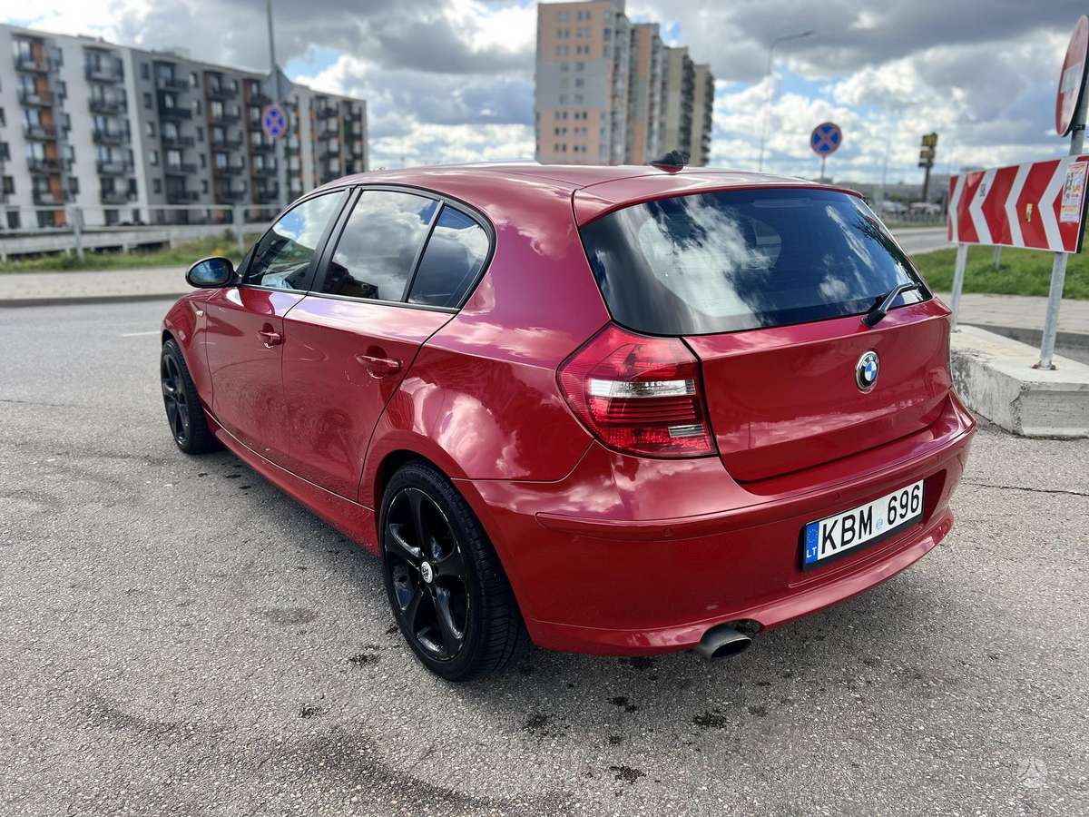 BMW 120, 2.0 l., hatchback