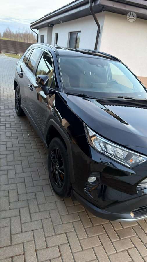 Toyota RAV4 - 3