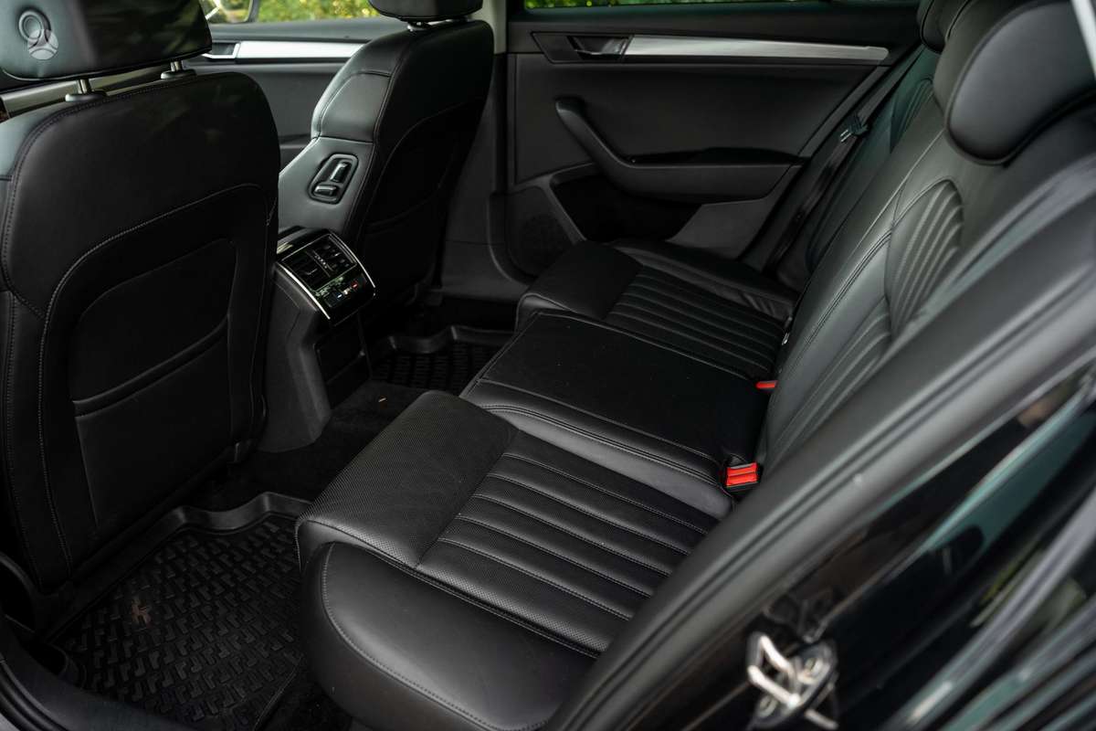 Skoda Superb, 2.0 l., wagon