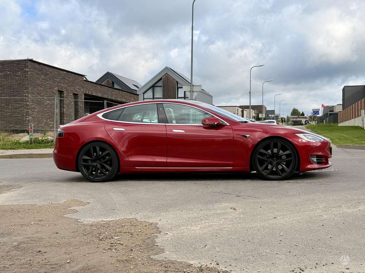 Tesla Model S, 100 кВт·ч, Хэтчбек