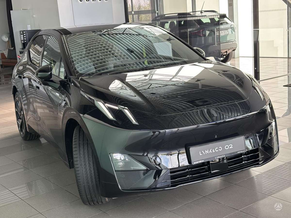 Lynk & Co 02, 66 kWh, hatchback