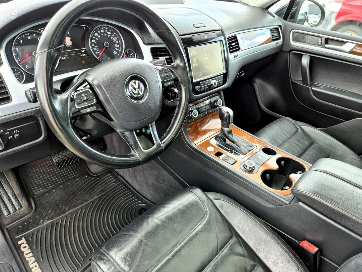 Volkswagen Touareg - 10