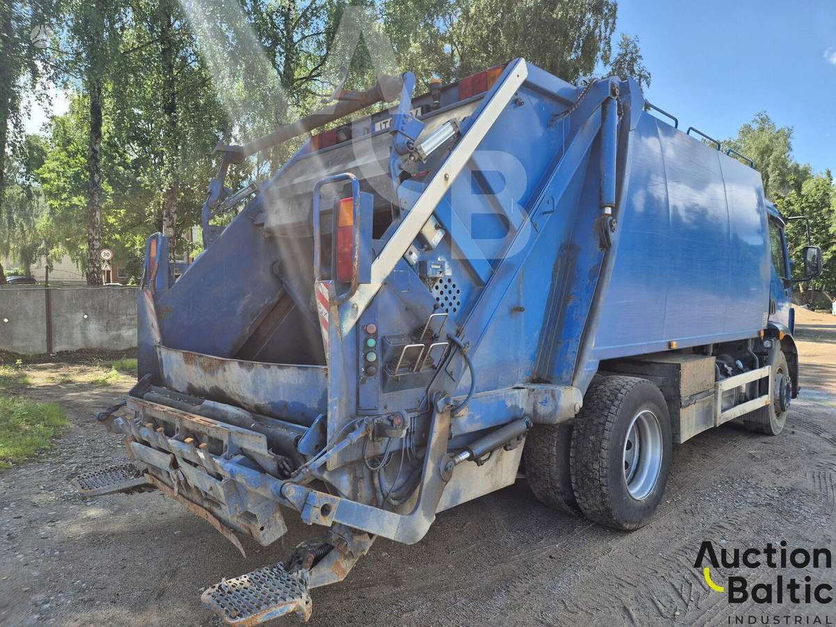 Volvo FL240, garbage trucks