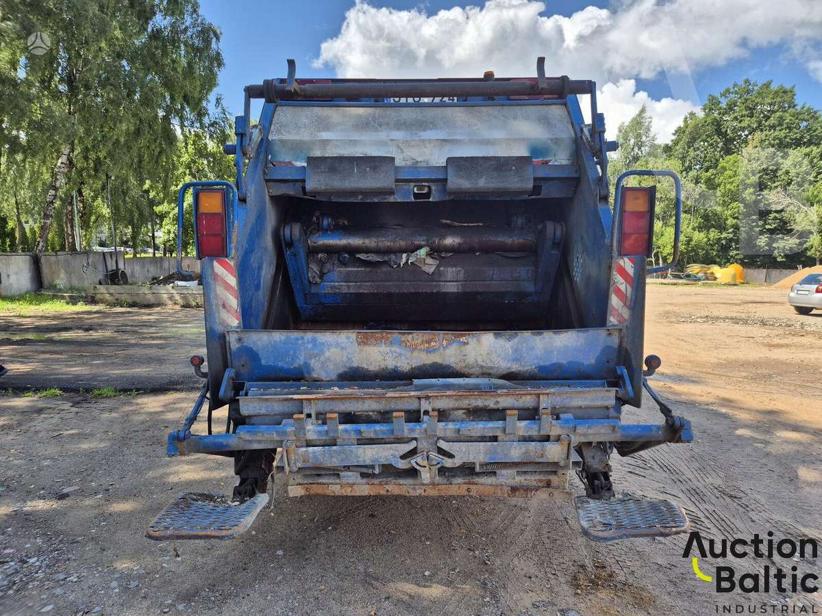 Volvo FL240, garbage trucks