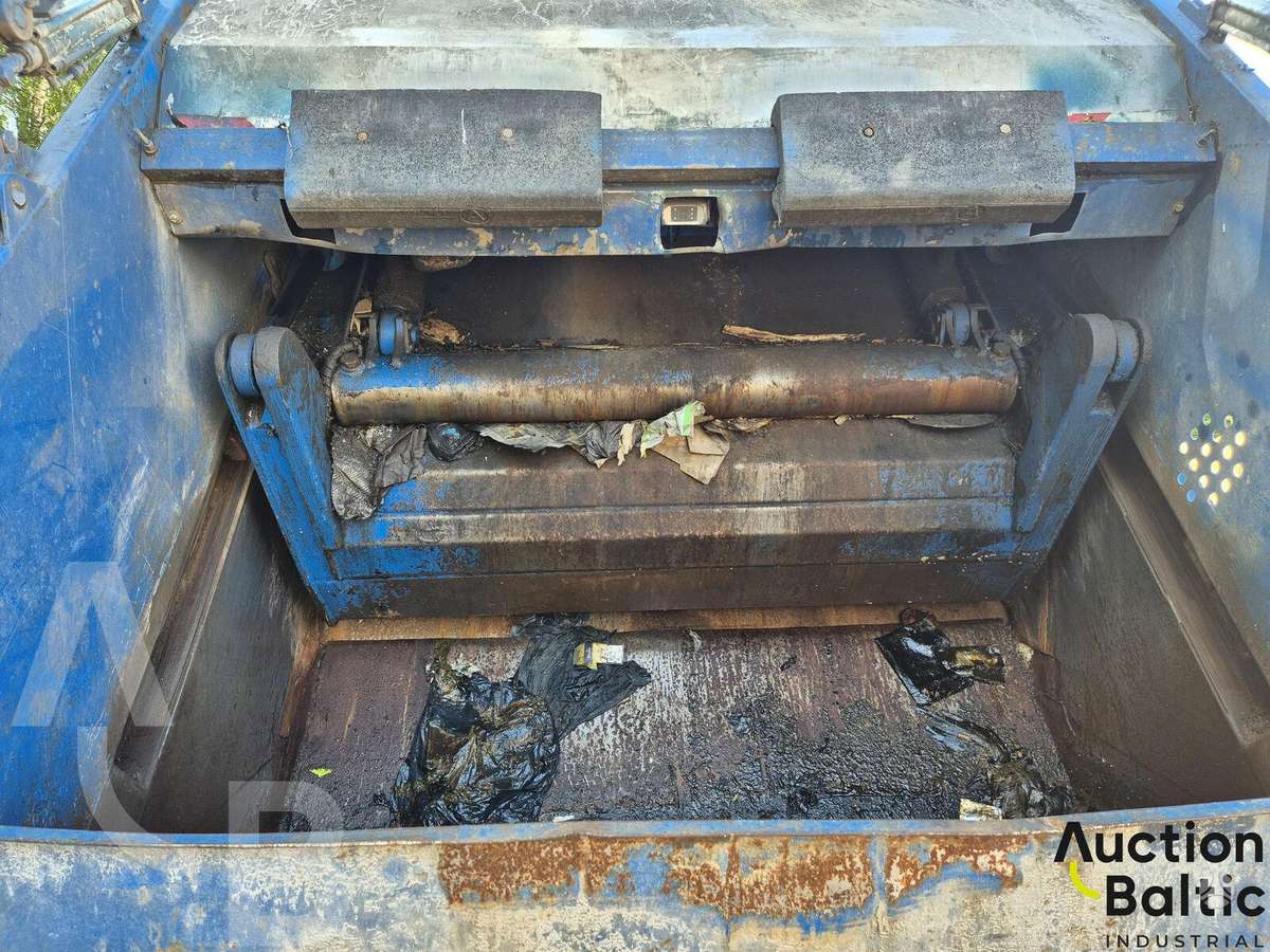 Volvo FL240, garbage trucks