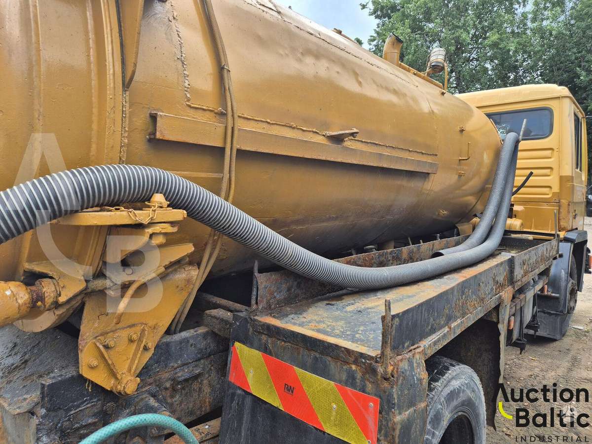 MAN 14.152, sewage disposal trucks