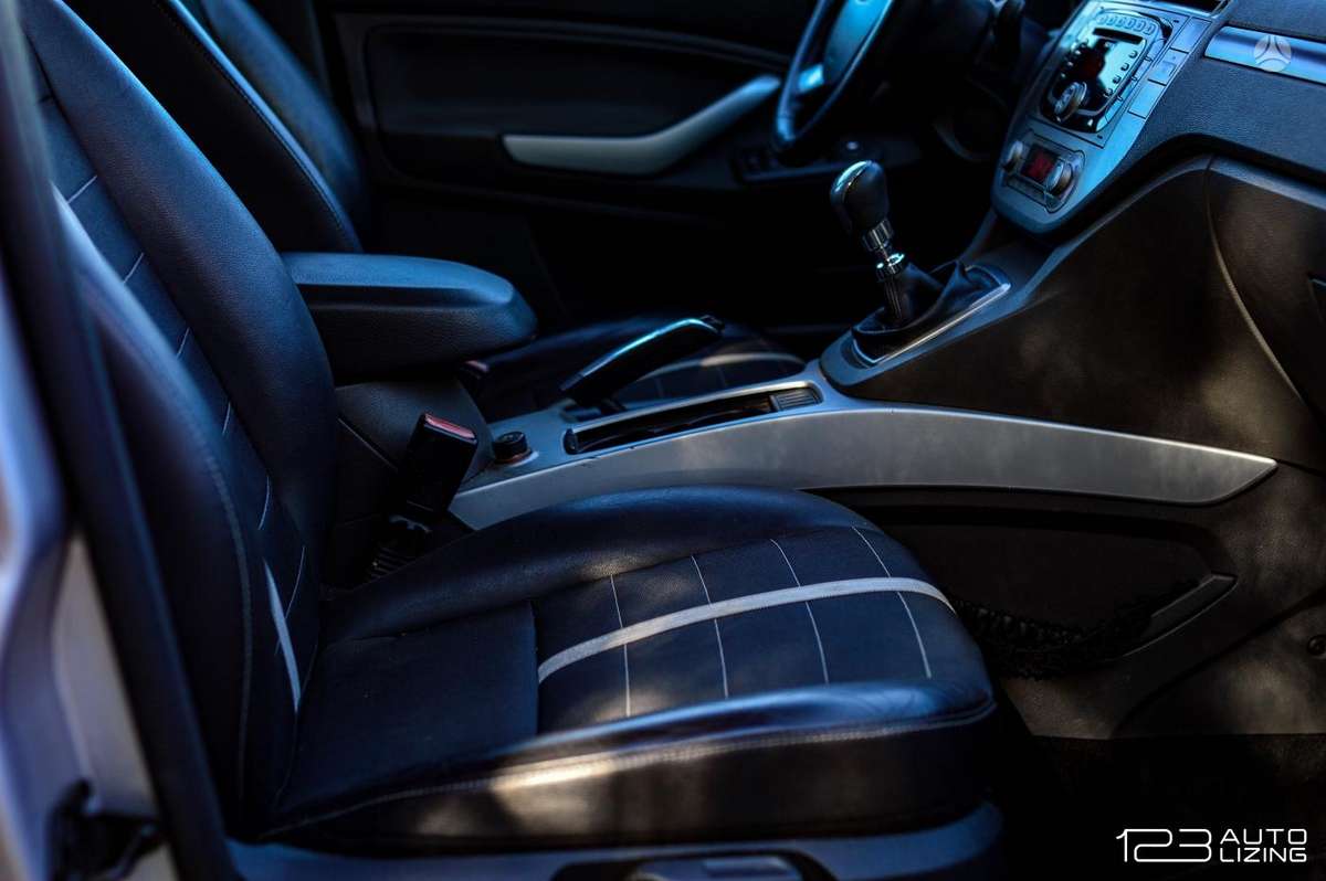 Ford Kuga, 2.0 l., off-road / crossover