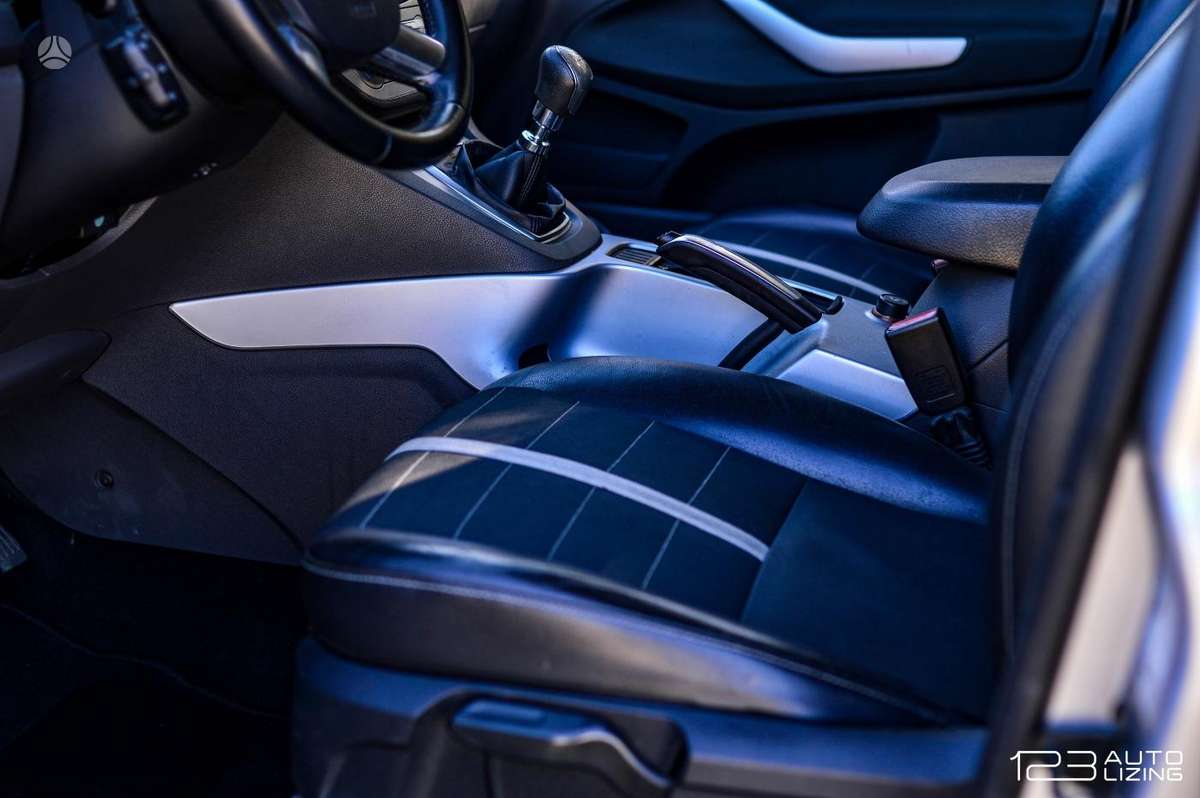 Ford Kuga, 2.0 l., off-road / crossover