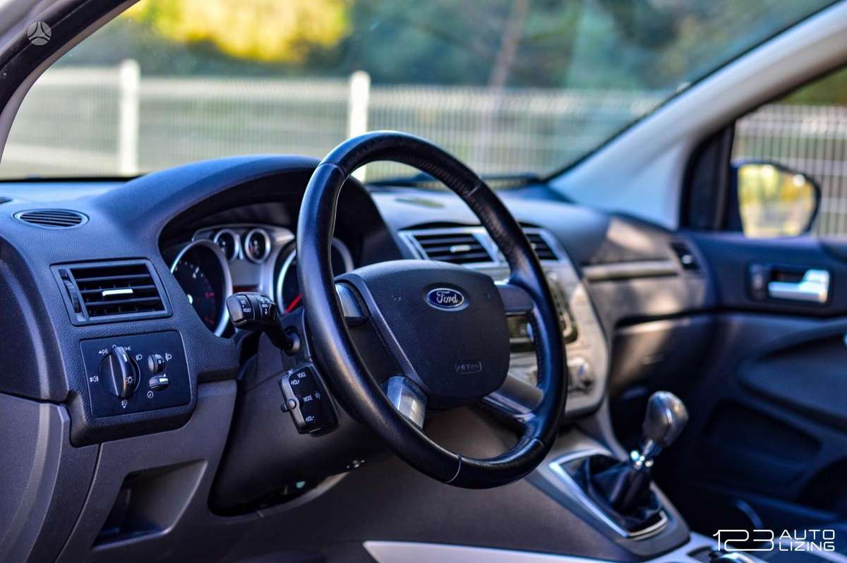 Ford Kuga, 2.0 l., off-road / crossover