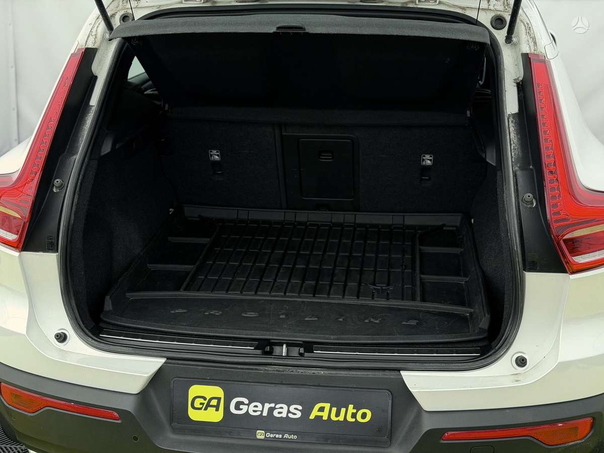 Volvo XC40 - 12