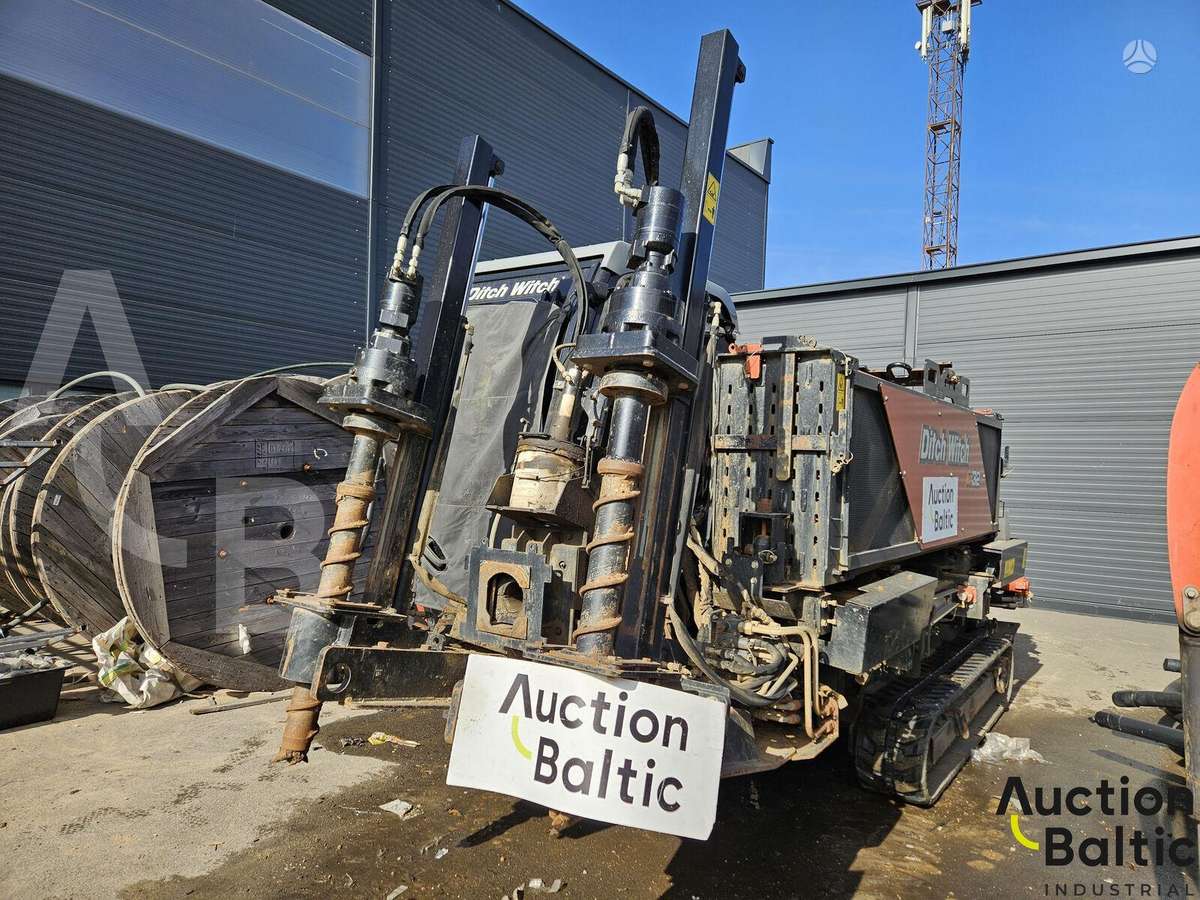-Kita- Ditch Witch AT32, cits