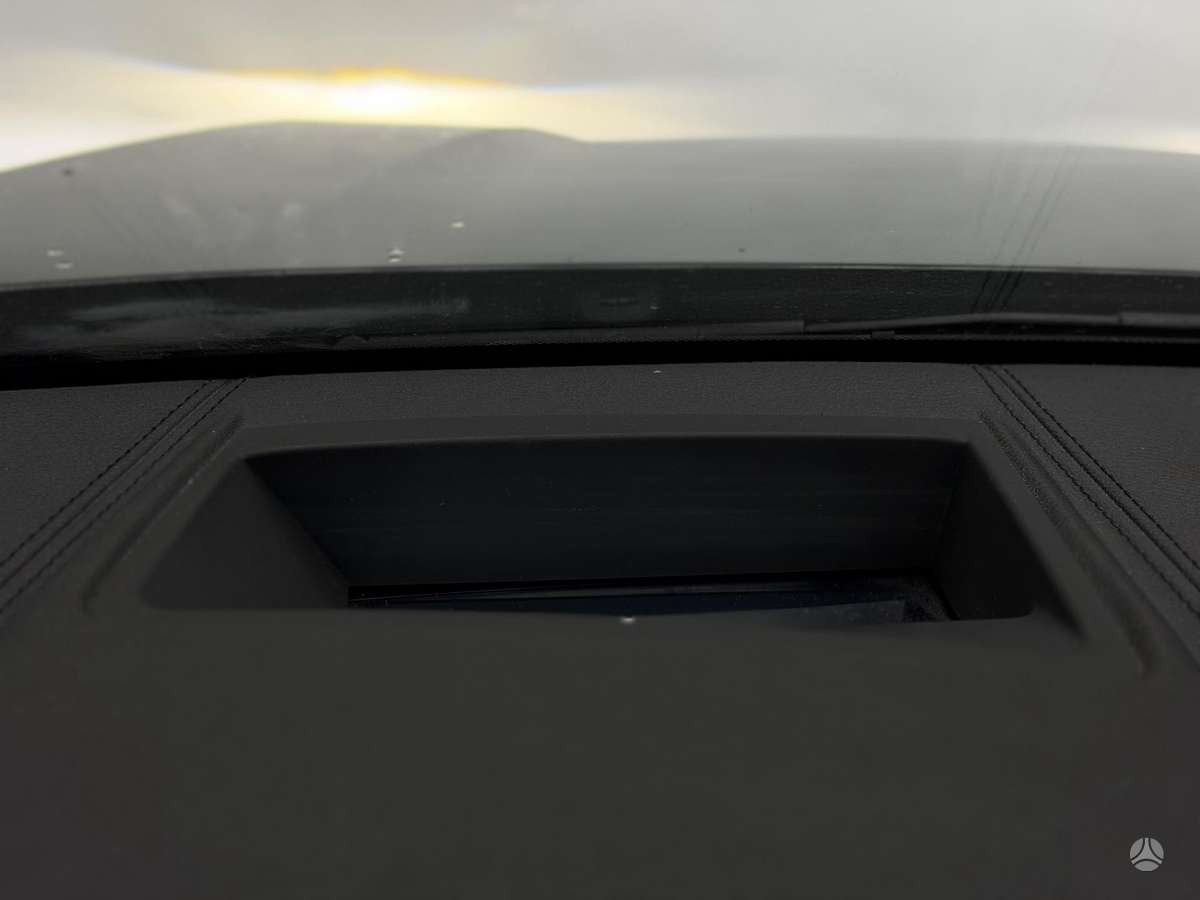 BMW X2, 2.0 l., off-road / crossover