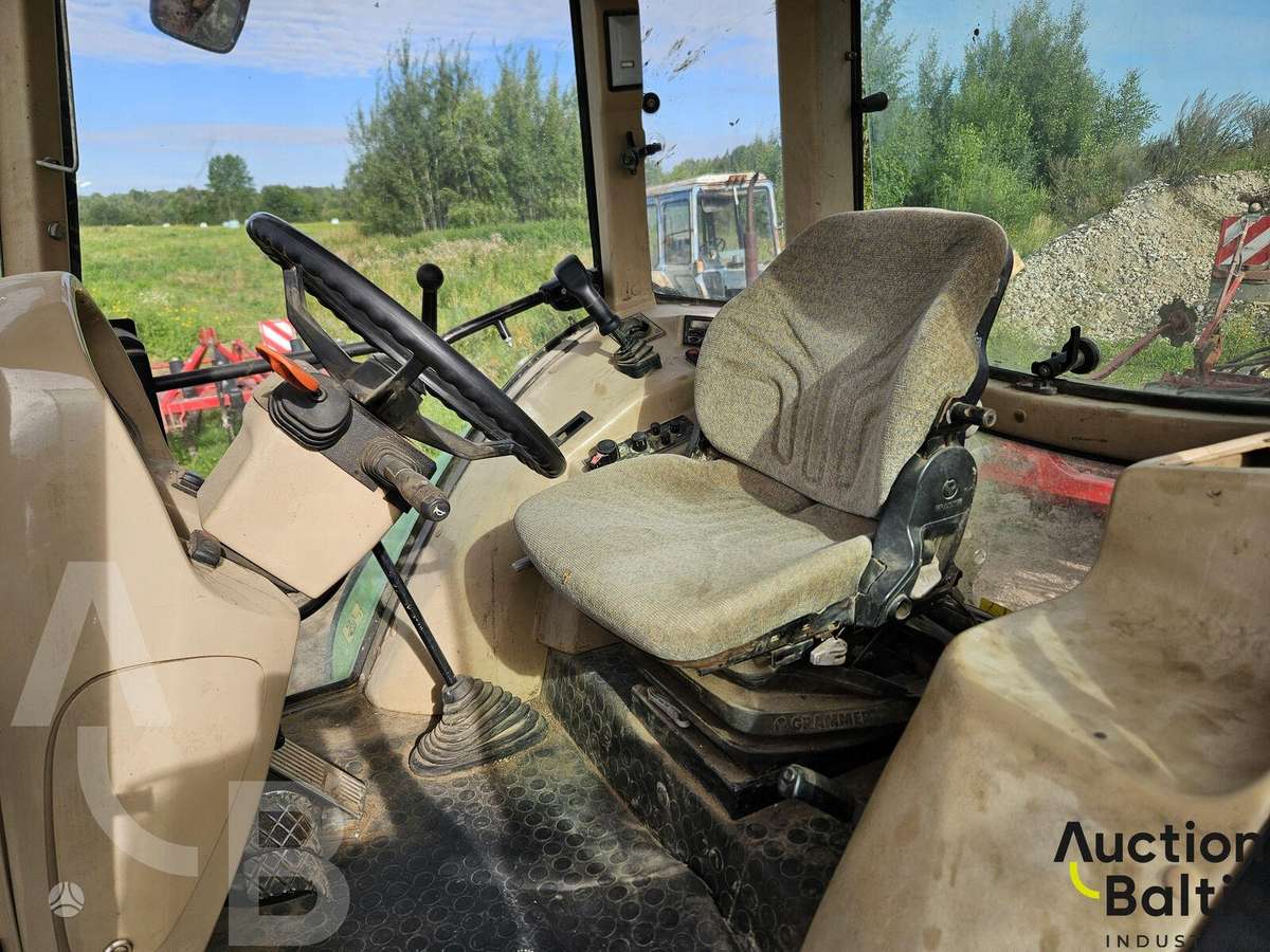 -Kita- Orion 17, tractors