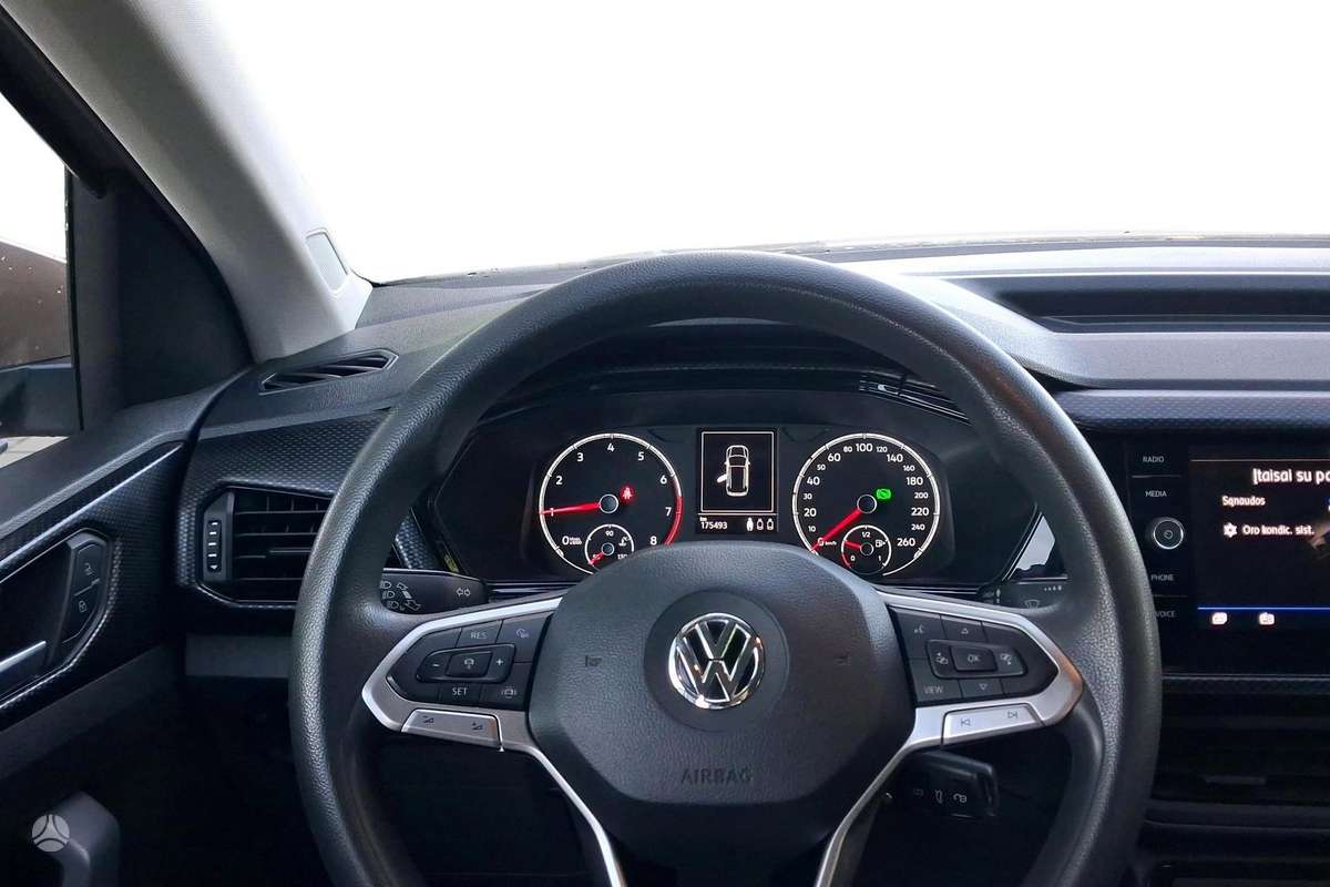 Volkswagen T-Cross - 11