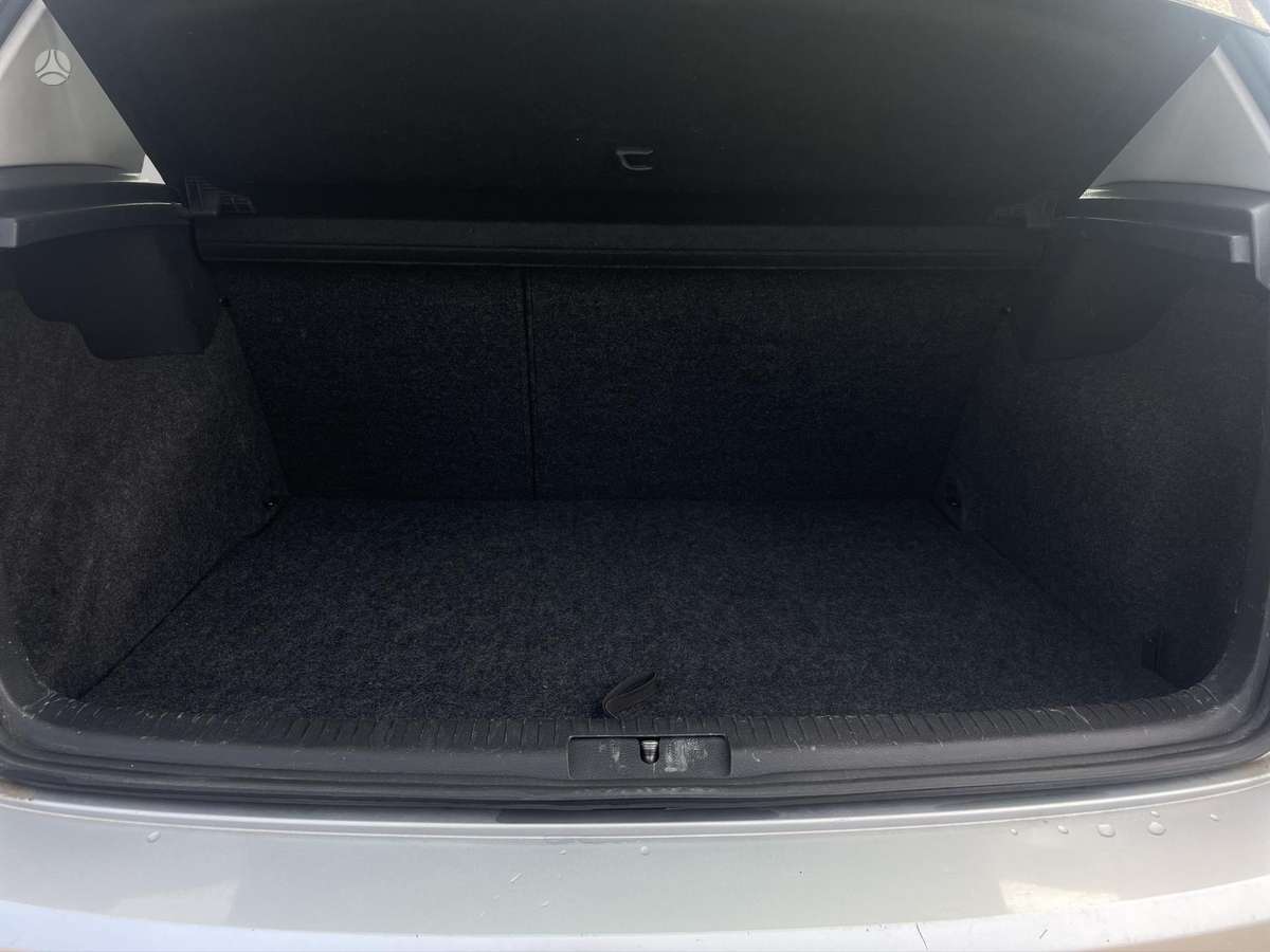 Volkswagen Golf, 1.2 l., hatchback