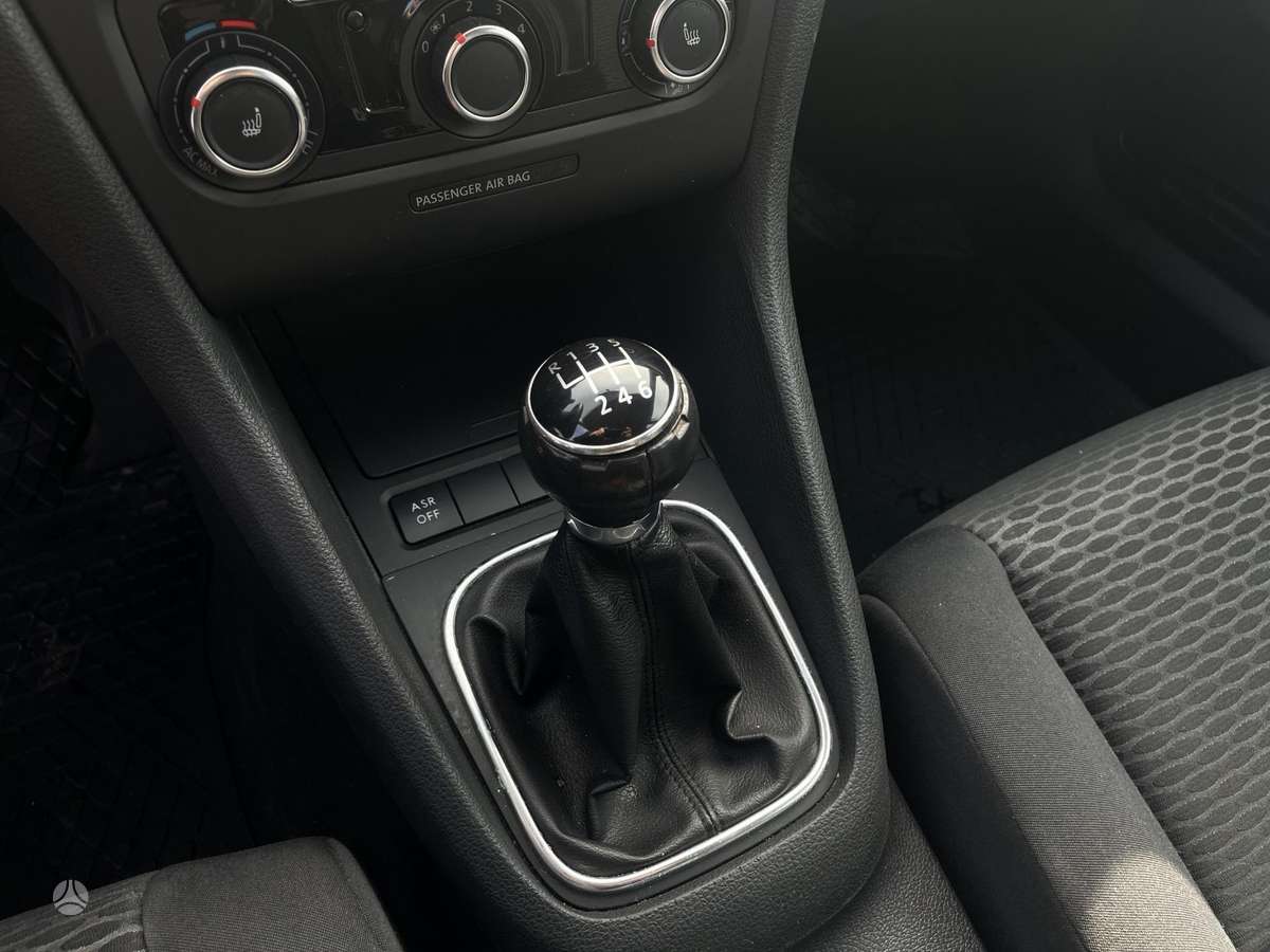 Volkswagen Golf, 1.2 l., hatchback