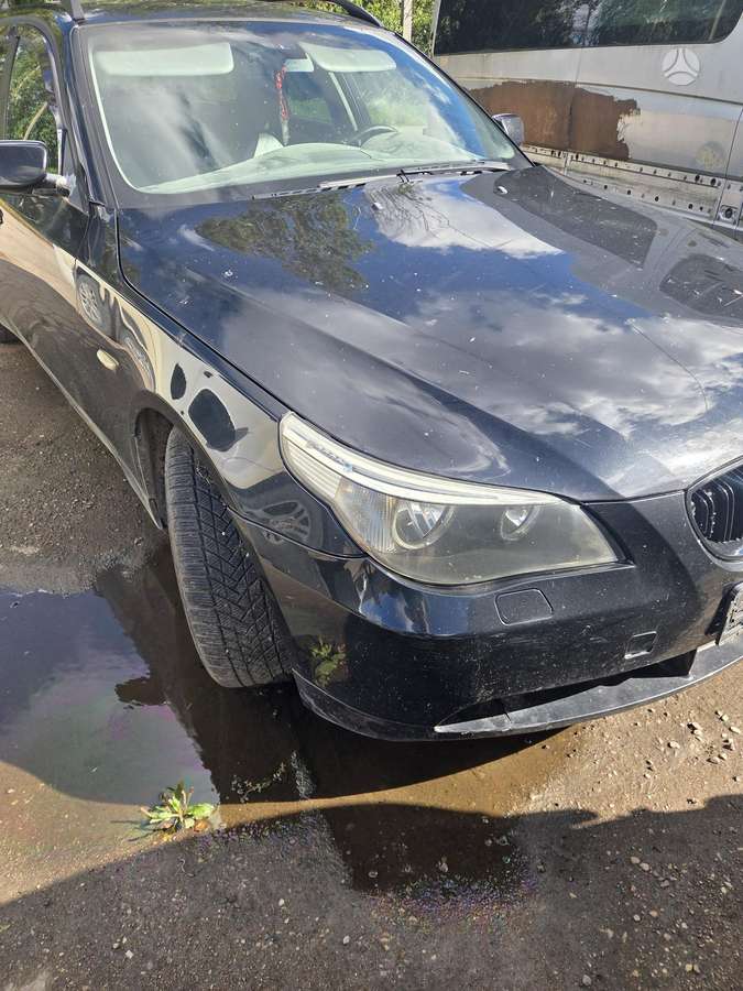 BMW 530 Dalimis