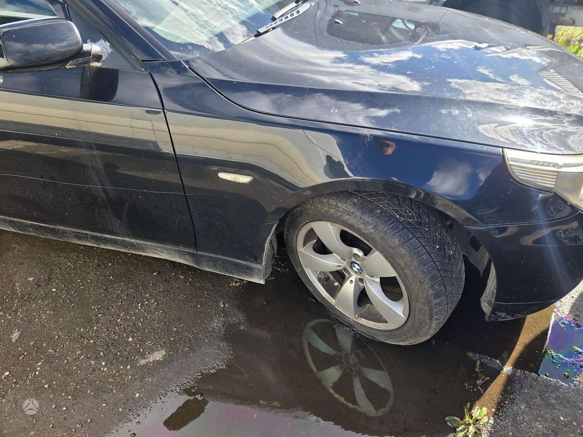 BMW 530 Dalimis