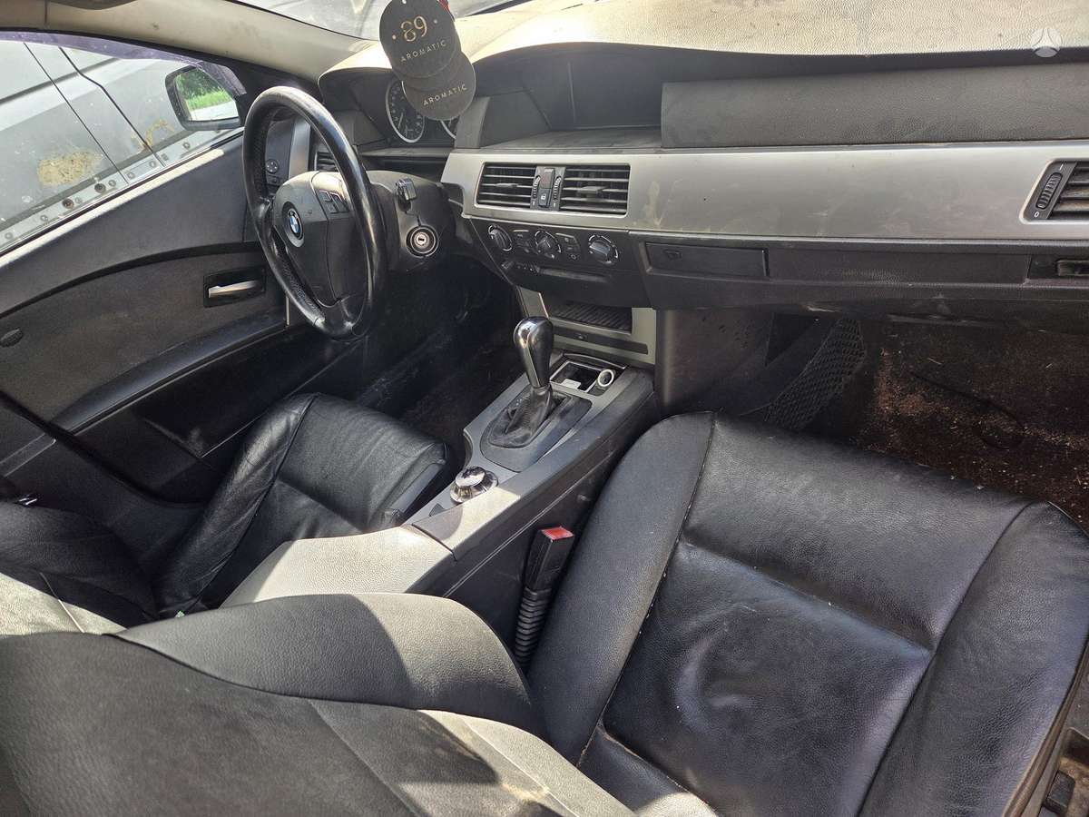 BMW 530 Dalimis