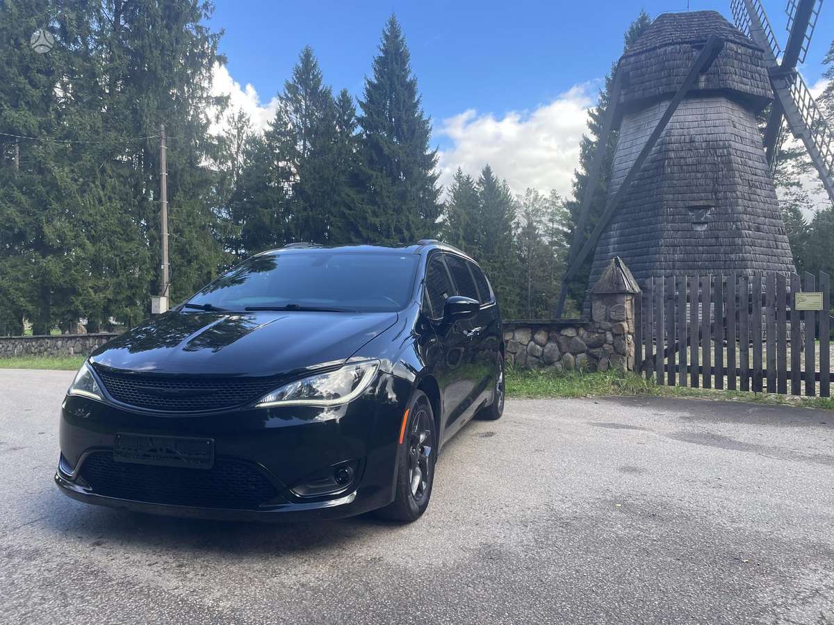 Chrysler Pacifica, 3.6 l., Минивэн
