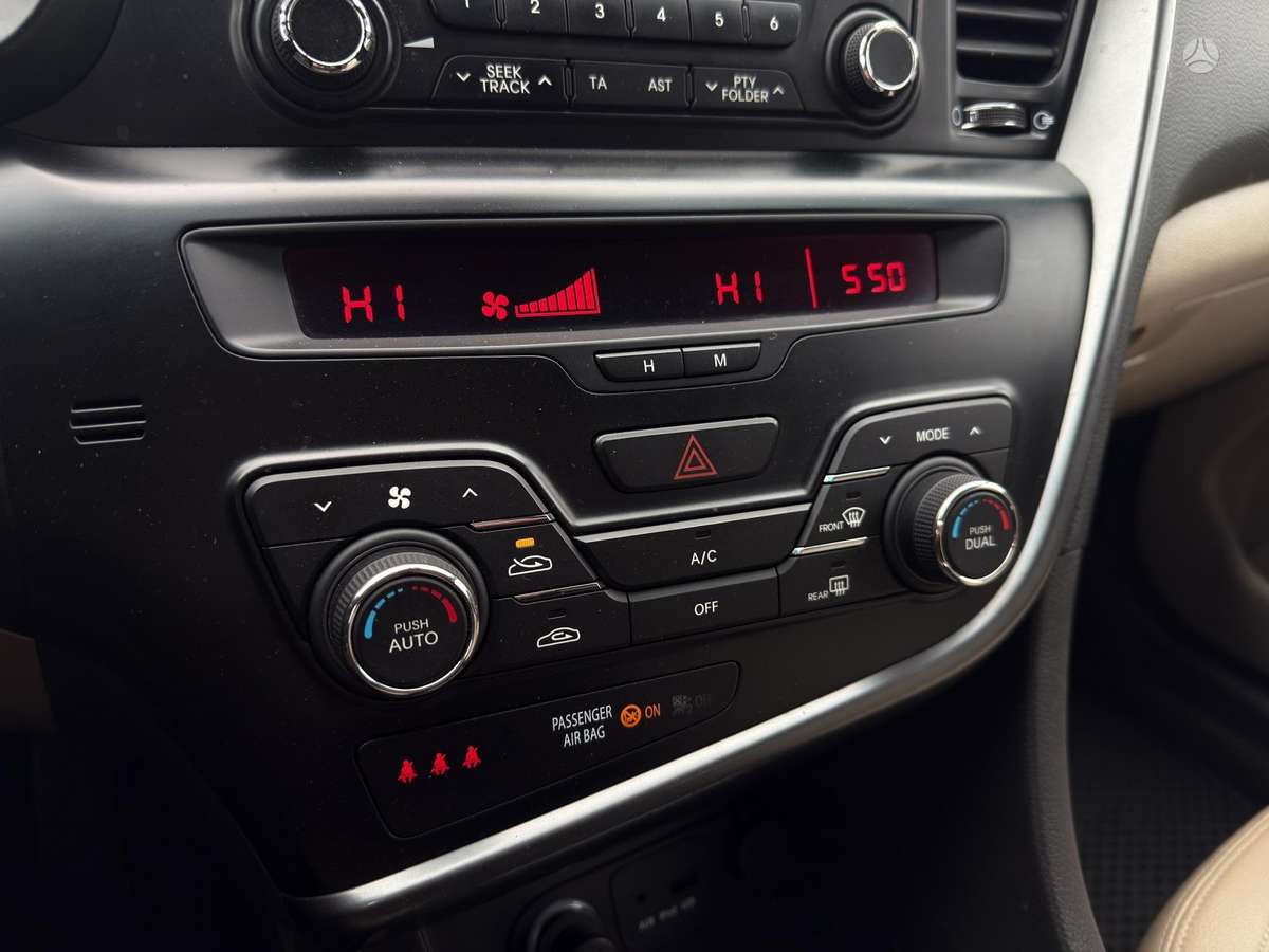 Kia Optima, 1.7 l., Седан