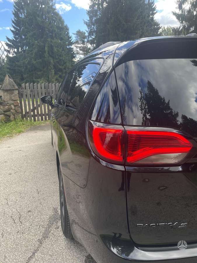 Chrysler Pacifica, 3.6 l., Минивэн