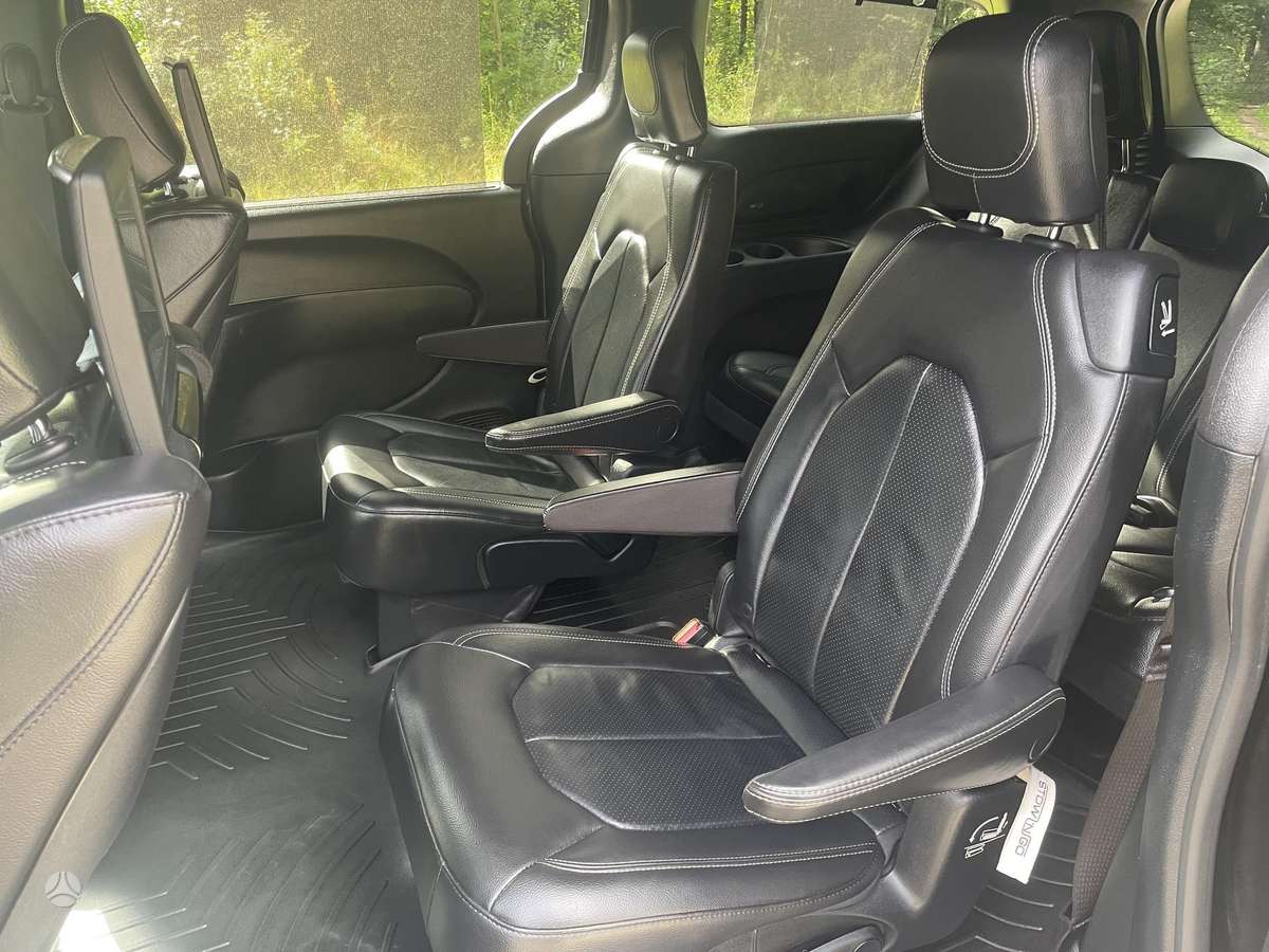 Chrysler Pacifica, 3.6 l., Минивэн